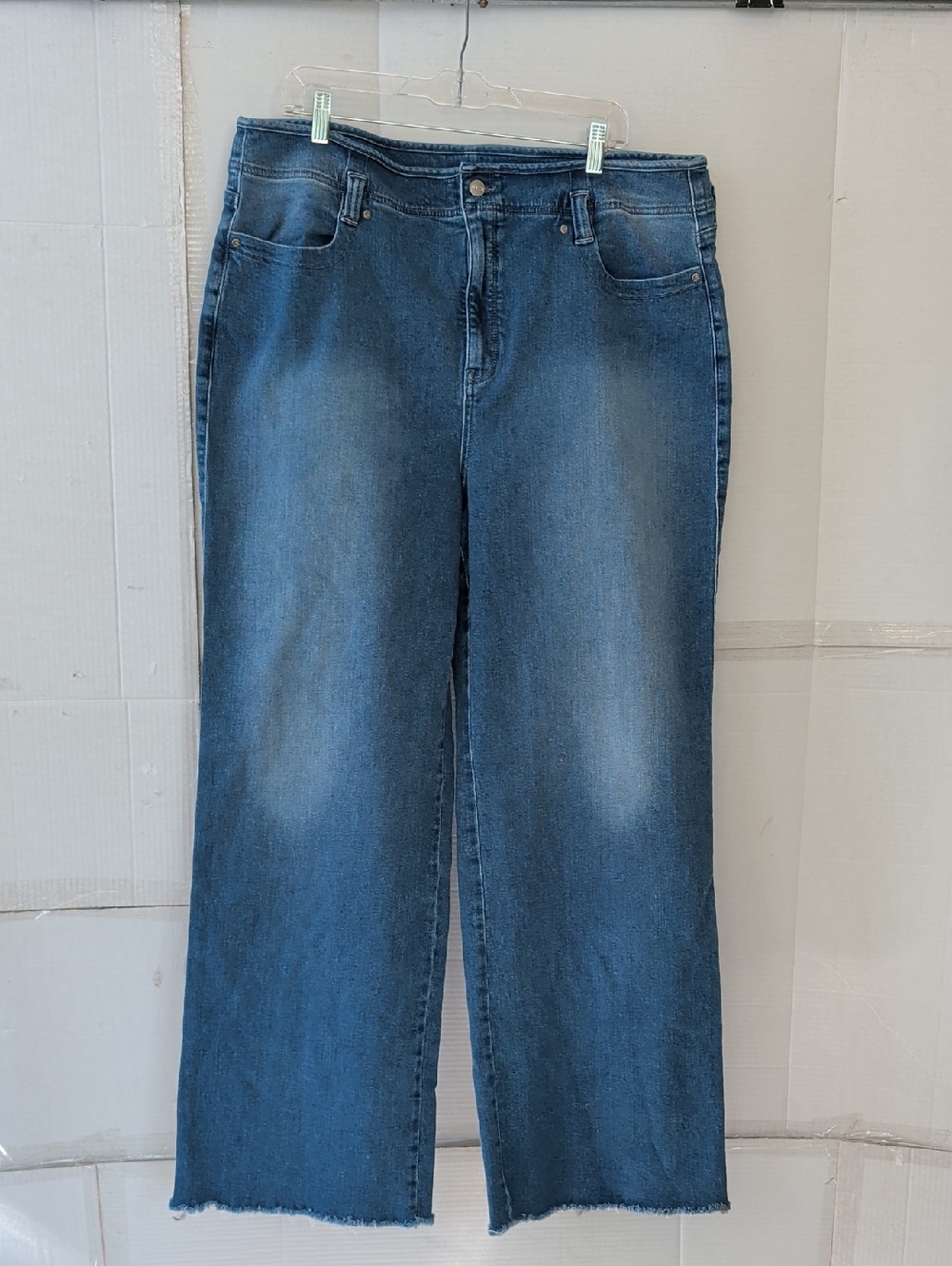 NYDJ Blue Denim Jeans Liftxtuck Technology SZ 18W /40" wide Leg Women Chic Comfy